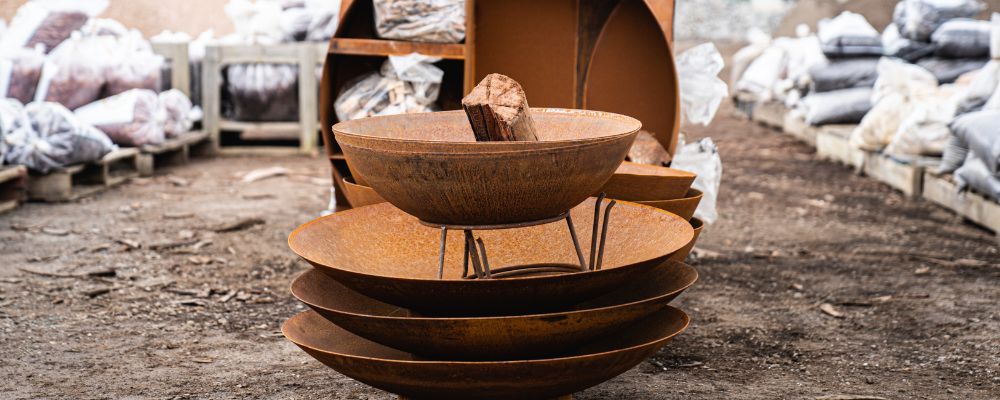 Outdoor firepit Outdoor firepit